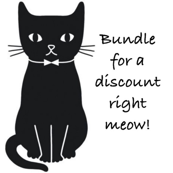 ✨ Plus Size "Smile" Print Lace Overlay T-Shirt ✨ - Picture 8 of 8